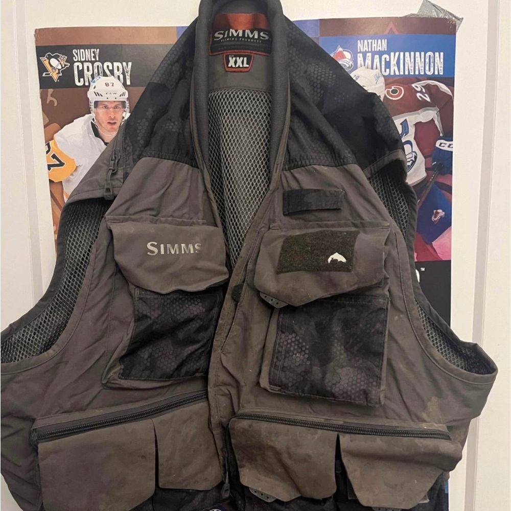 Simms Charcoal Utility Vest for Men